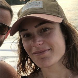 Meet your Posher, Carly